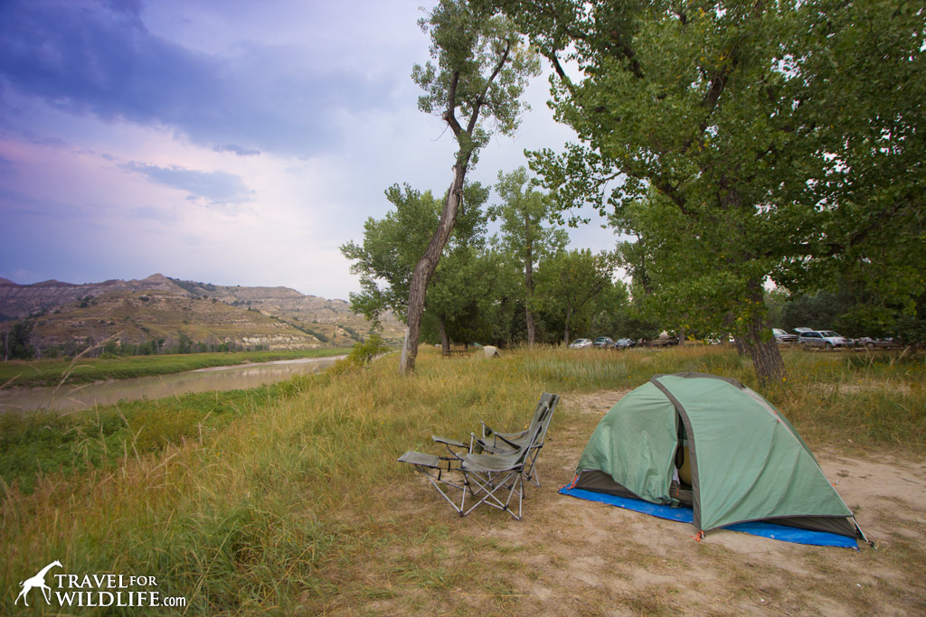 Camping in Theodore Roosevelt National Park by the Little Missouri river
