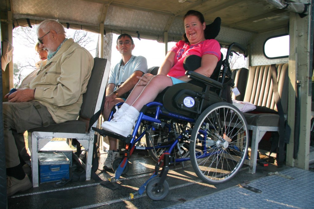 Accessible safari vehicle 