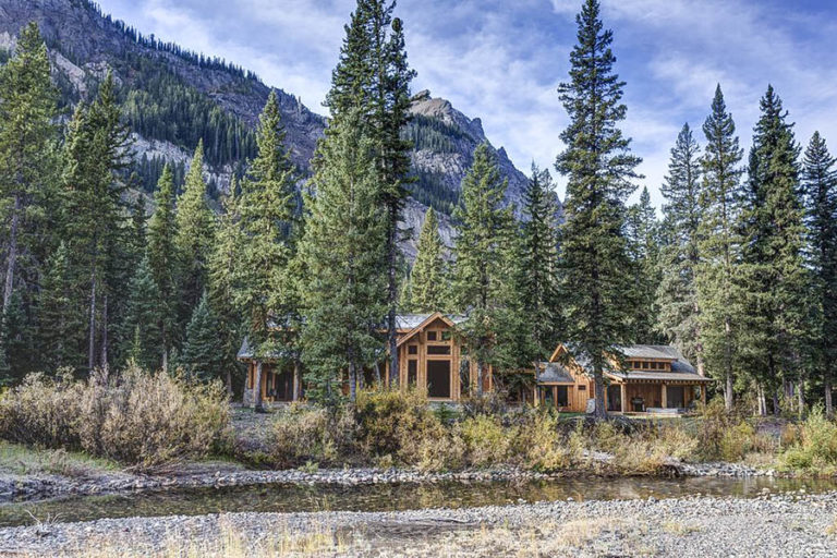 11 Dreamy Yellowstone Cabins You Can Rent for your Next Vacation