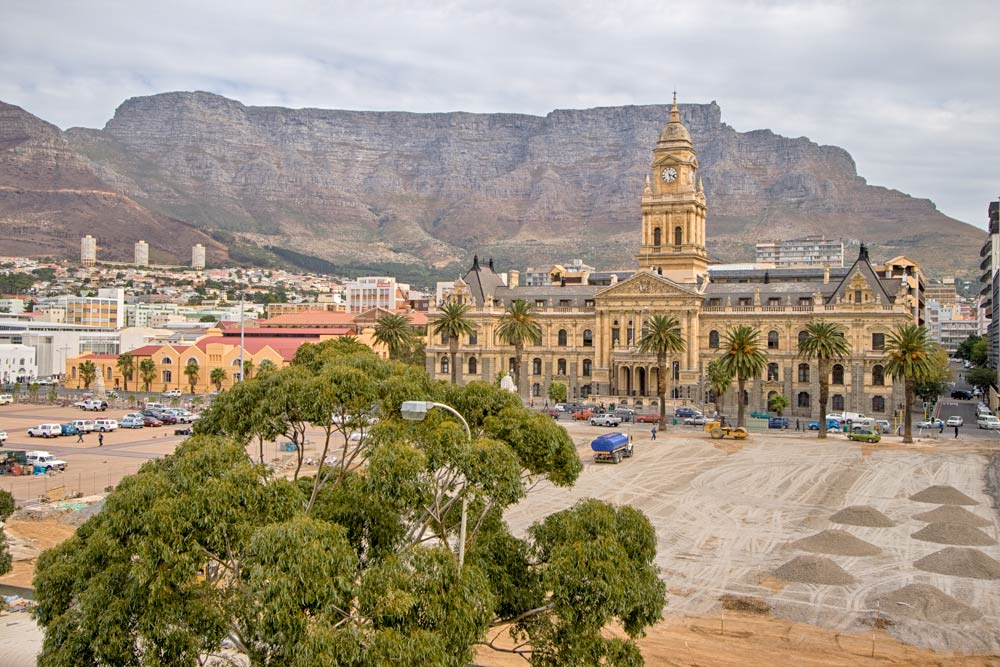 Is Cape Town safe? Be vigilant around Cape Town City Hall 