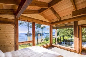 Ucluelet accommodation with a view